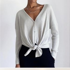 The Group By Babaton Tie Front Thermal Long Sleeve size Small